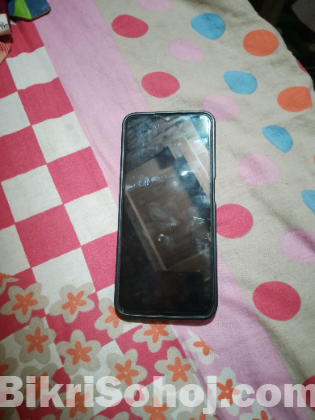 realme C35